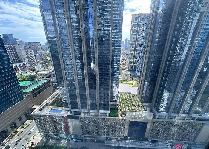 Apartment Warm & Cozy 1br Uptown Parksuites T1 Pay Parking 23q