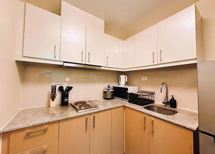 Apartamento Warm & Cozy 1br Uptown Parksuites T1 Pay Parking 23q