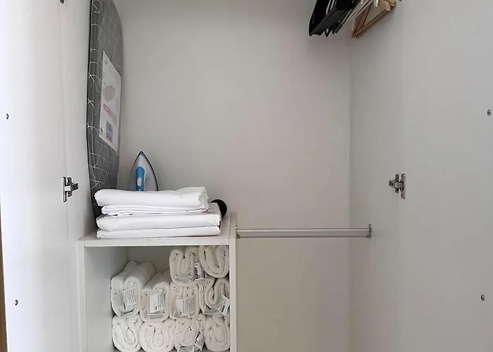 Warm & Cozy 1br Uptown Parksuites T1 Pay Parking 23q Apartamento Manila