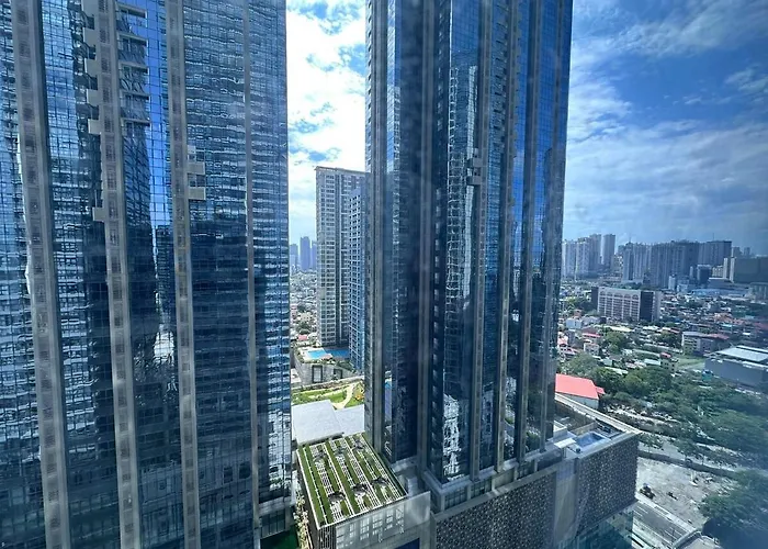 Warm & Cozy 1br Uptown Parksuites T1 Pay Parking 23q