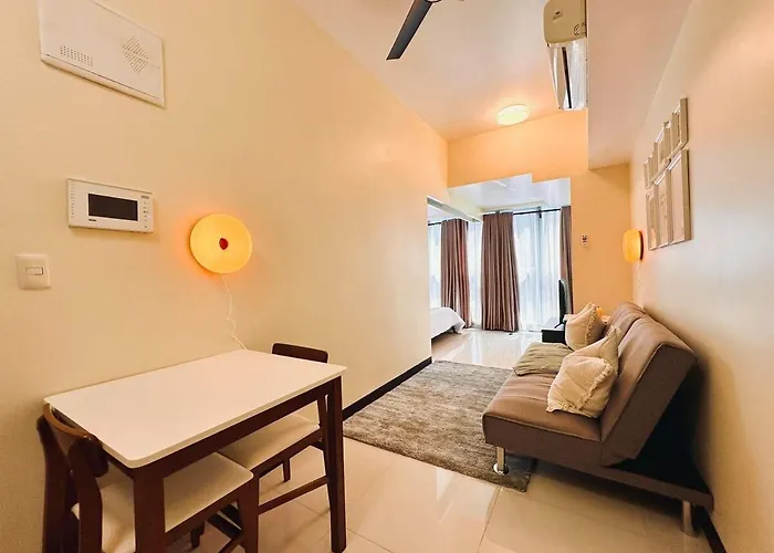 Warm & Cozy 1br Uptown Parksuites T1 Pay Parking 23q Apartamento *